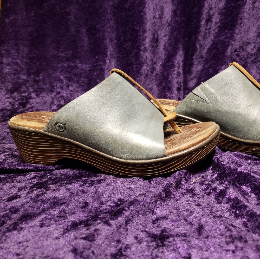 Born Hanita slide sandal